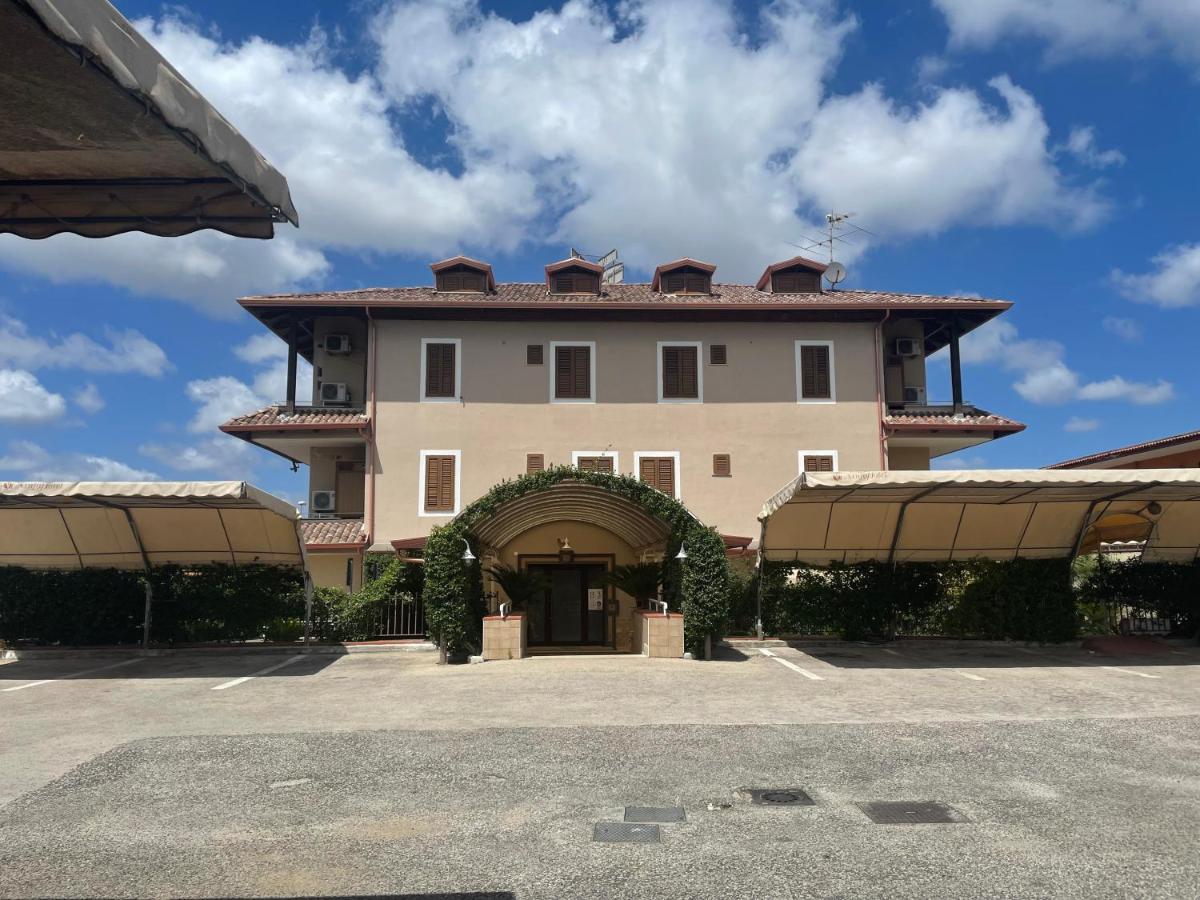 Ninfa Hotel Qualiano Bagian luar foto